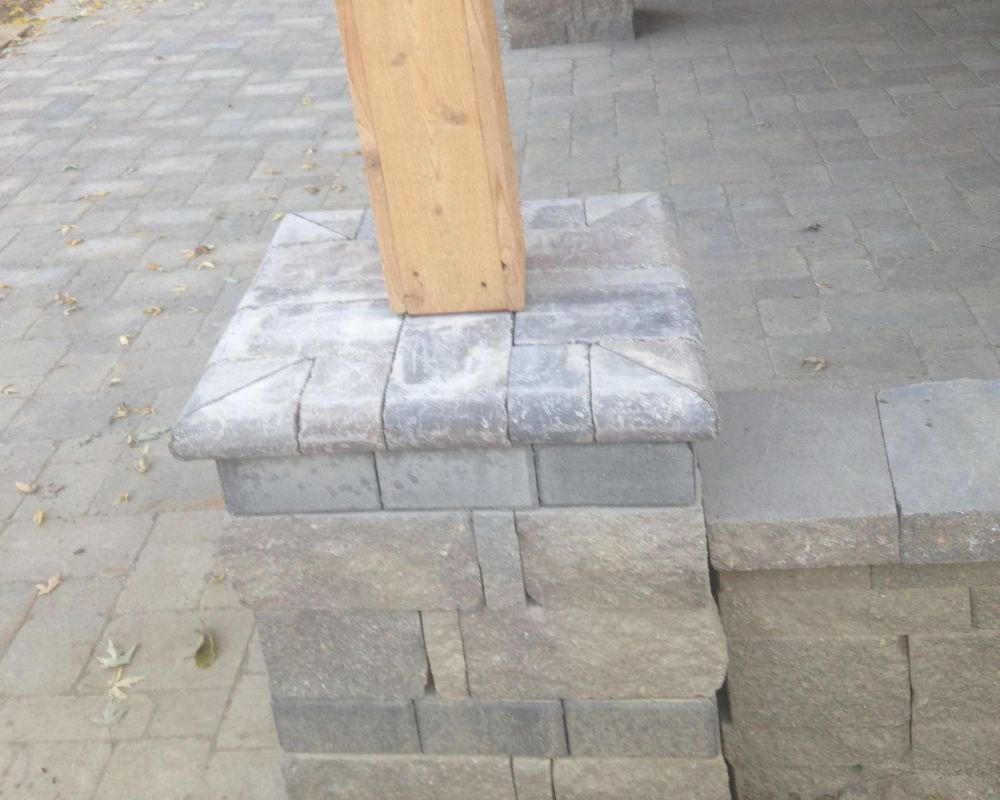 Decorative pillar installation