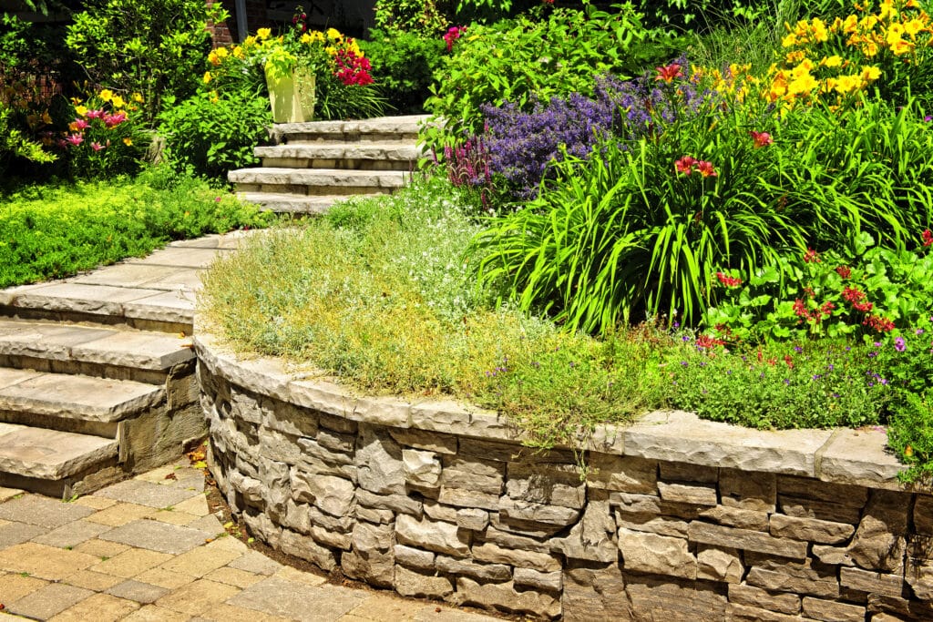Retaining wall